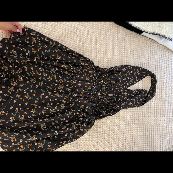 Romper - Picture 2 of 2